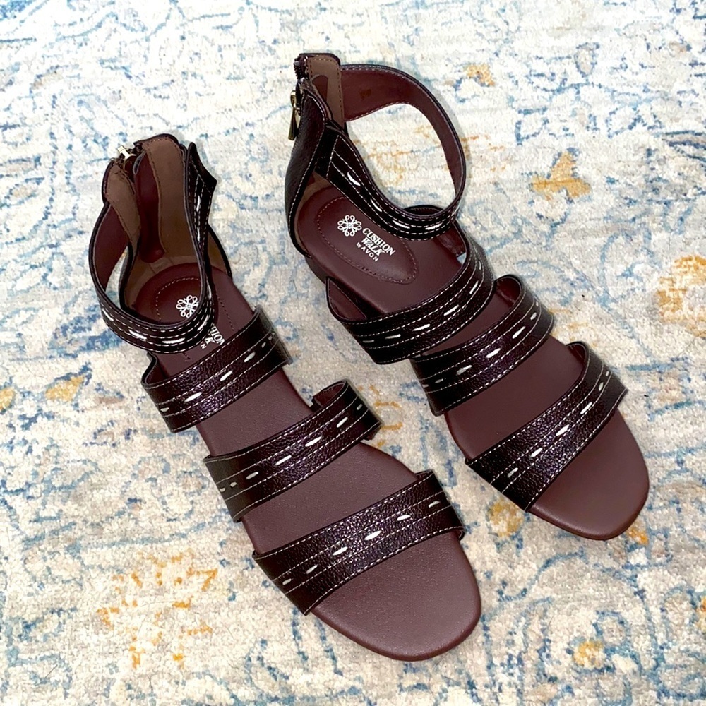 Cushion Walk by Avon Sandals